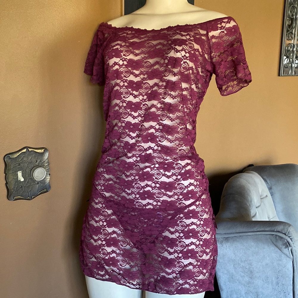 Gorgeous Lace Lingerie nightgown sleepwear maroon small